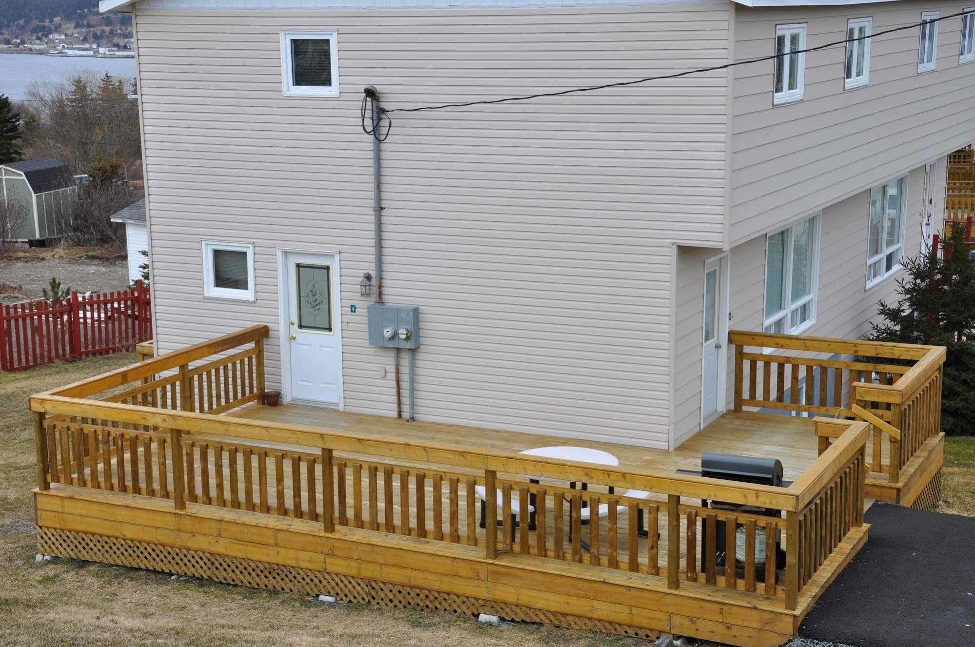 Comerford'S Ocean View Suites Holyrood Eksteriør billede